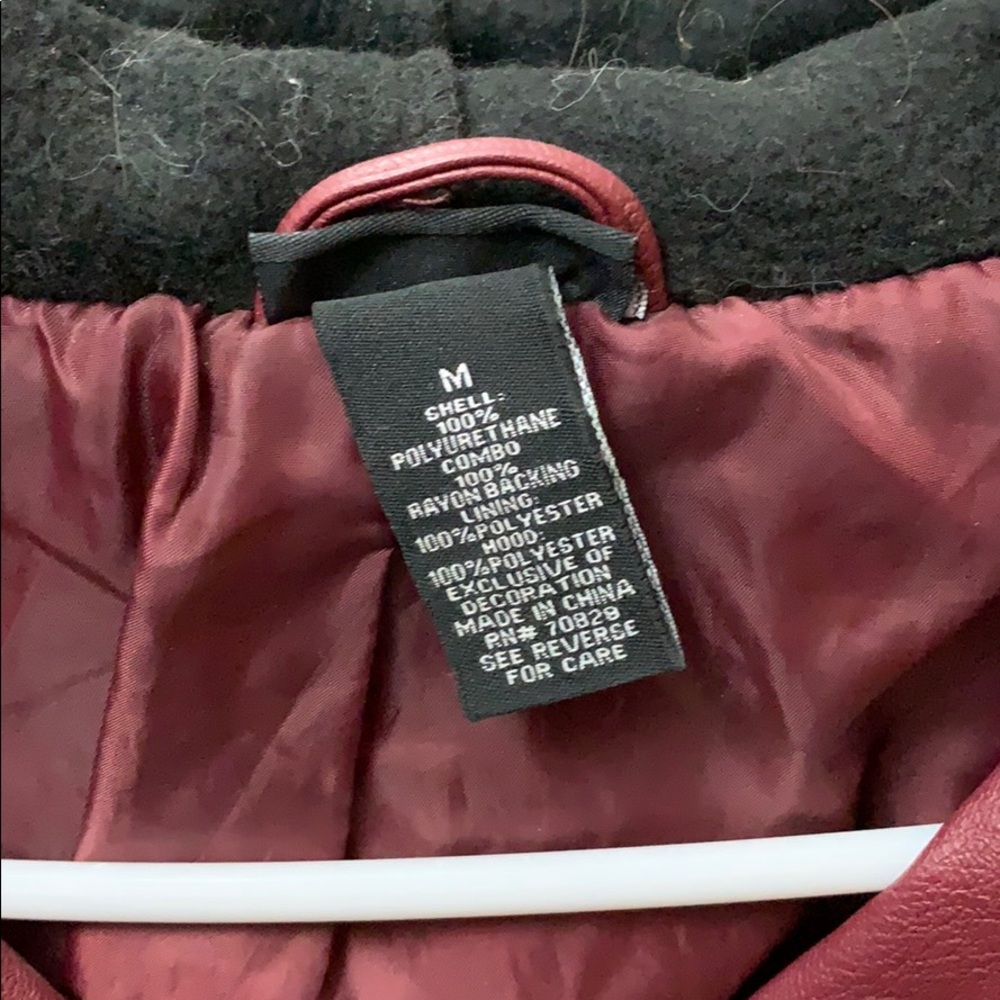 Leather jacket - Picture 2 of 2